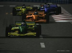 도쿄 루트 246에서 포뮬러 GT 차량들의 모습