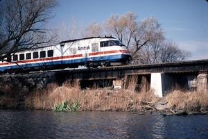 엠파이어 코리더로 운행하고 있는 터보라이너 차량