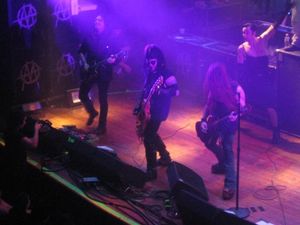 Revolting Cocks의 알 주어겐센(가운데)