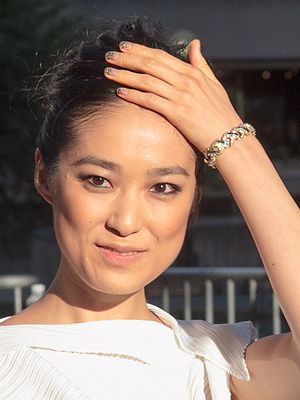 2012년에 촬영된 하츠네 에리코는 《소용돌이》에서 고시마 키리에 역을 맡았다