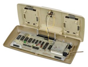 RCA 스튜디오 II는 주로 RCA가 제작한 칩을 사용했다.