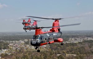 탐색 구조에 사용되는 HH-46E의 편대 비행