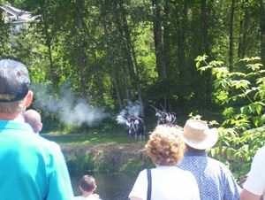 프리덤 페스티벌 2005에서 열린 미국 독립 전쟁 재현 행사