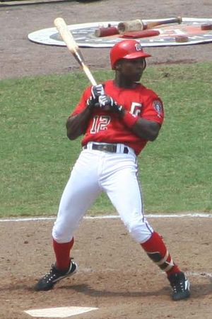 알폰소 소리아노가 2006년 내셔널스에서 타격하는 모습