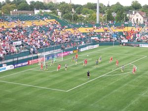 2011 WPS 챔피언십에서 필라델피아 인디펜던스와 홈에서 맞붙는 플래시