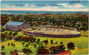 필드 하우스를 보여주는 엽서