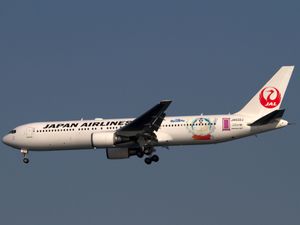 JAL 도라에몽 JET (타이업 기획)