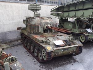 AMX-13의 기관포 장착 대공포형