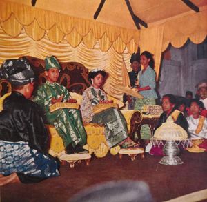 바히야 술탄 부인과의 결혼 (1956년)