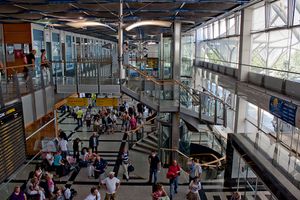 스플리트 공항 구 터미널 내부