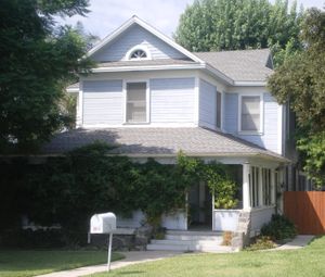 찰스 E. 스트레이트 하우스는 국가 사적지에 등재되어 있습니다.