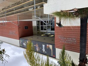 LA 카운티 도서관의 가데나 지점