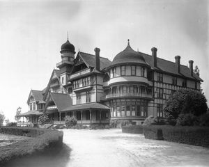 1910년경 로즈버그 칼리지