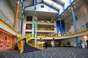 박물관 로비와 아트리움