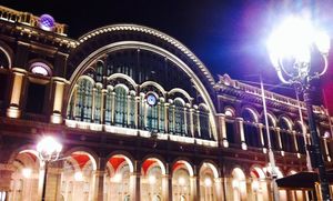 개선 공사 후의 역 정면