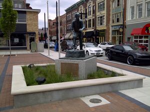 에이브러햄 링컨의 첫 번째 정치 연설 장소인 디케이터 시내에 있는 에이브러햄 링컨 동상