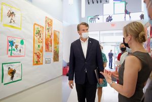 버지니아주 노퍽의 뉴 E3 스쿨 방문