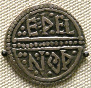 오파의 주화. 주화 제작자 에셀노스(Ethelnoth)의 이름이 새겨져 있다. 대영 박물관, 런던.