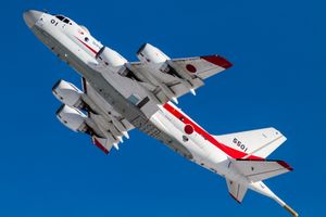 세계 최초로 플라이 바이 라이트 시스템을 채택한 양산 항공기인 가와사키 P-1.