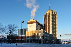 쥬얼이 어릴 때 아버지와 함께 공연했던 힐튼 앵커리지