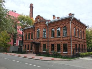 체레포베츠 실학교 건물 (1902년)