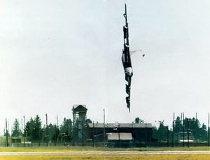추락하는 B-52