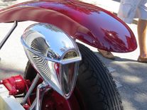 우드라이트 반사경 광학 헤드램프 (1926−1932) US-Patent 1.660.699.