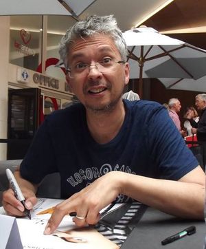 미니언 목소리를 연기한 감독 피에르 꼬팽