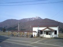 시모곤겐도 산과 에치고히로세역