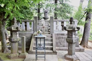 린쇼인(麟祥院) '가스가노쓰보네의 무덤' (2019년 4월 29일 촬영)