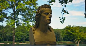 퉁링 톈징후 공원에 위치한 실러 동상