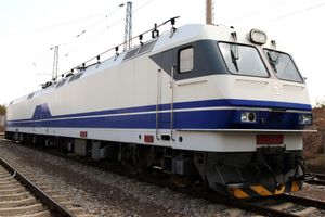 다퉁-친황다오 철도에서 운행 중인 DJ1-0003