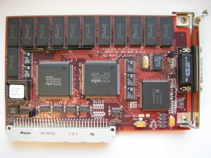 점퍼나 DIP 스위치가 없는 NuBus 확장 카드