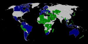 위키미디어 지부 (파란색), 지리적 초점을 가진 위키미디어 사용자 그룹 (녹색)