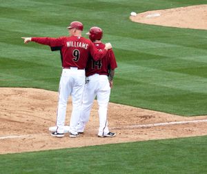 윌리엄스(왼쪽)는 2011년 다이아몬드백스 3루 코치로 활동했다