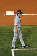 오릭스 버팔로스 코치 시절 (2011년 8월 6일, QVC 마린 필드)