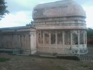 트리비크라마 사원의 차이티야 홀, 기원전 1세기