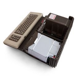 Apple III의 방열판과 주조 알루미늄 케이스