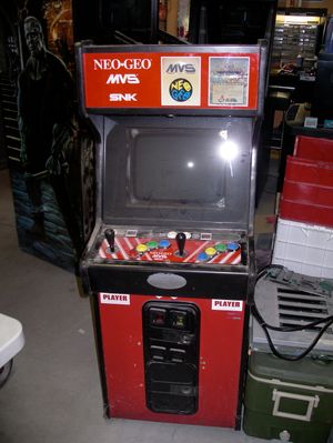 SNK가 개발한 네오 지오 MVS-1 미니 캐비닛
