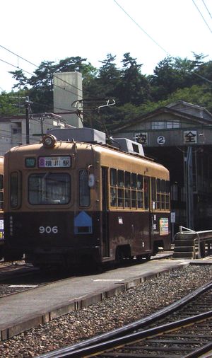 906호의 히로시마 전철 운행 당시의 모습(2004년 6월 5일, 에바 차고)