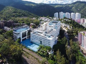 사틴 칼리지, 영어 학교 재단의 회원