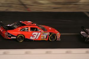 제프 버튼의 #31 차량(브리스톨 모터 스피드웨이)에서 AT&T의 스폰서십을 받지 못함.