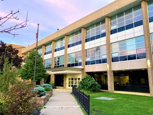 레이크우드 고등학교