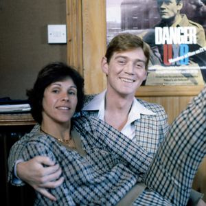 앤드루스와 그의 아내 조지나 심슨