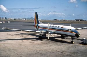 1982년 호놀룰루 국제공항에 있는 Mid Pacific Air NAMC YS-11A-659