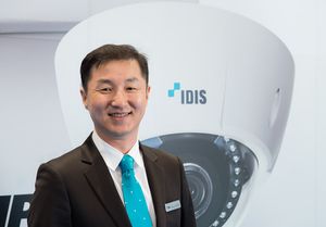 김와이디 박사는 IDIS의 공동 설립자이자 CEO이다.