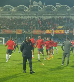 2023년 세르비아 감독 스토이코비치(검은색 상의)