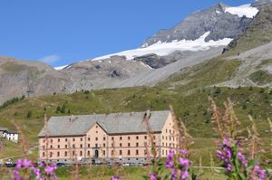 심플론 호스피스의 풍경, 그랑 생베르나르 교회 소유