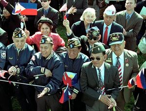 2003년 백악관의 필리핀계 미국인 제2차 세계 대전 참전 용사