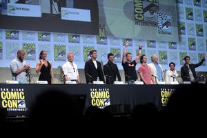 2015년 샌디에이고 코믹콘에서 영화를 홍보하는 워크래프트 출연진들.